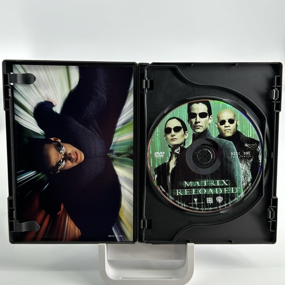 Matrix Reloaded. Keanu Reeves. Laurence Fishburne. 2-Disc Set. - Picture 4 of 5